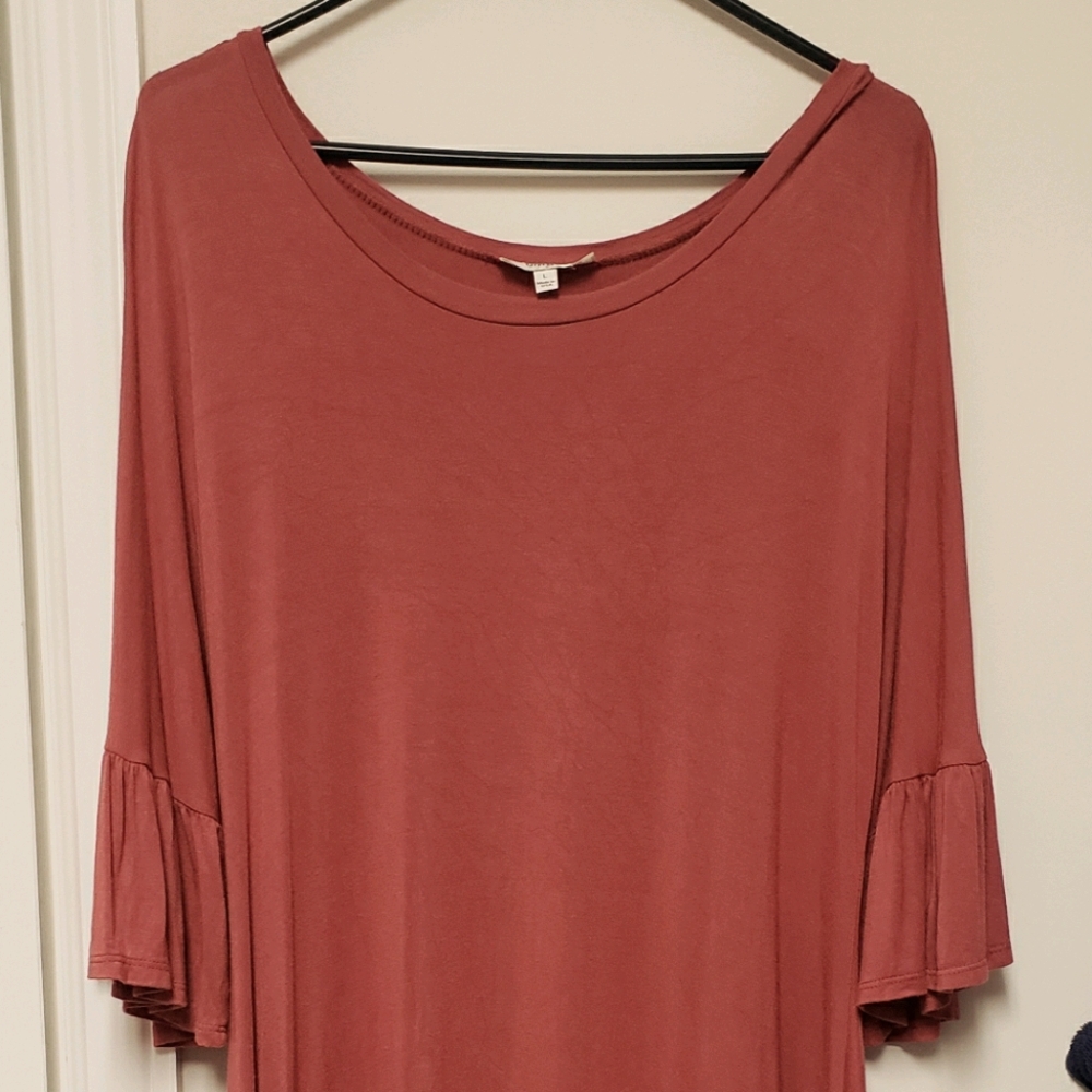 🌟3/$25Umgee hi-low hem dress with flutter sleeve